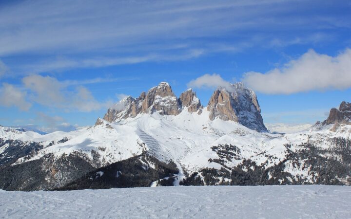 Skiing in Italy: Best Ski Resorts and Tips for Winter 2026